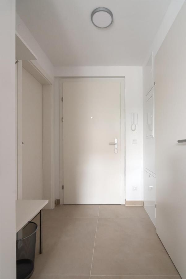 Ruhig, Hell Und Neu Mit Garage Appartement Wenen Buitenkant foto